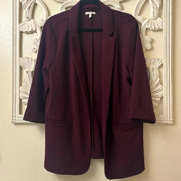 Maurices Jackets & Blazers - Maurice’s Deep Plum 3/4 Sleeve Blazer • 1X • EUC